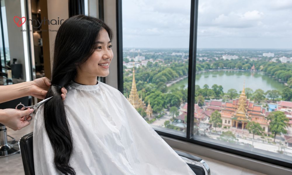 Nụ cười tự nhiên sau quyết định hiến tóc ở Trà Vinh
