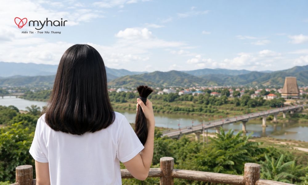 Hiến tóc tại Kom Tum