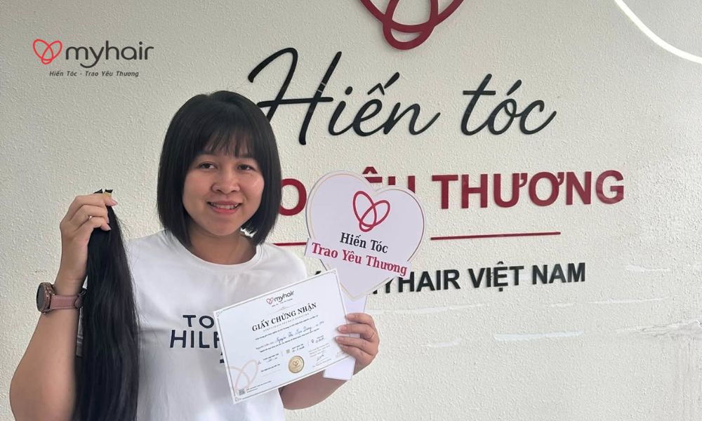Nét hạnh phúc hiện rõ sau hành trình hiến tóc ở Trà Vinh