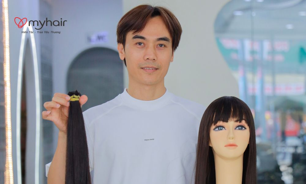 Hiến tóc ở Kom Tum trở thành hoạt động được nhiều người quan tâm