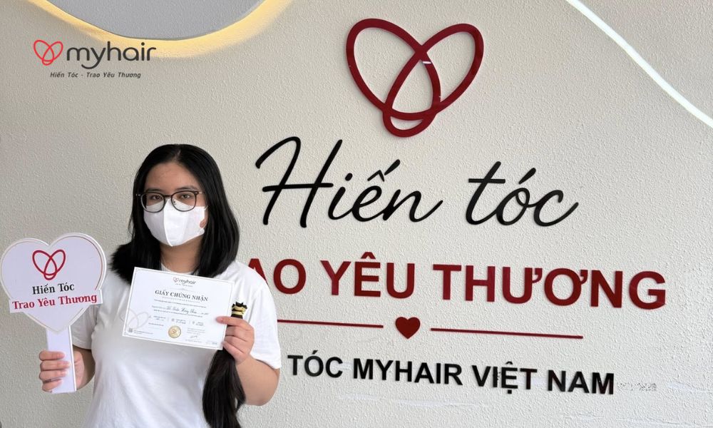 Mái tóc ngắn mới sau khi hoàn thành hiến tóc ở Vĩnh Long